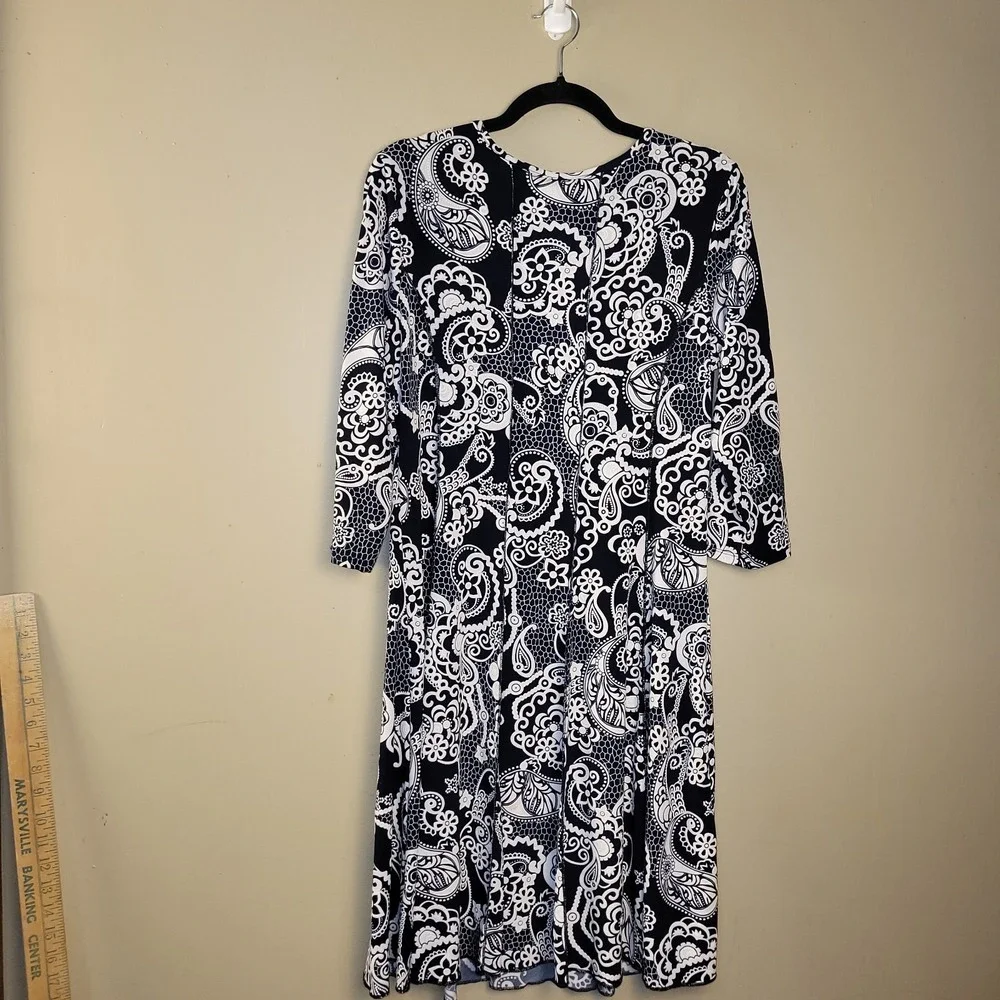 C Est. 1946 paisley lace